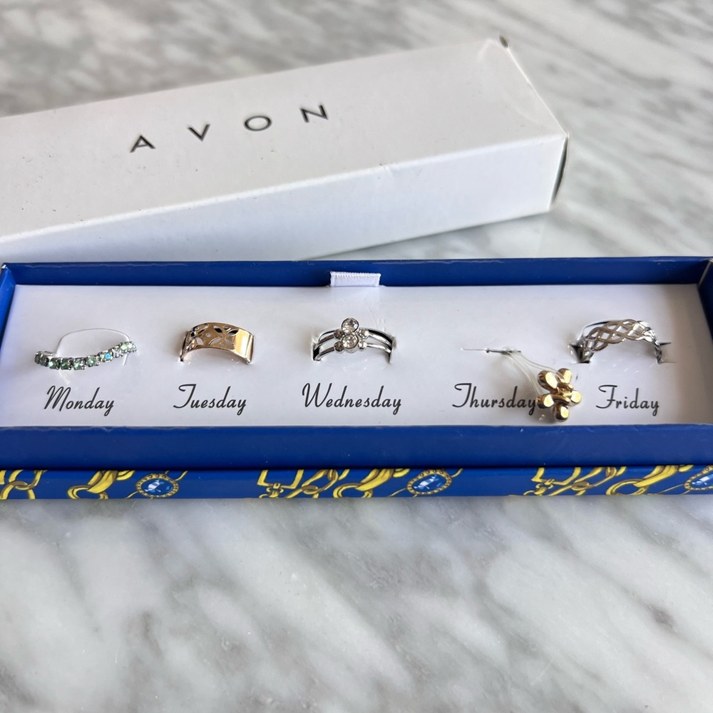 Avon Womens Five-Day Mixed Metal Toe Ring Set - Monday to Friday